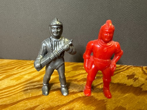 Vintage 1950s plastic - plastic, premier